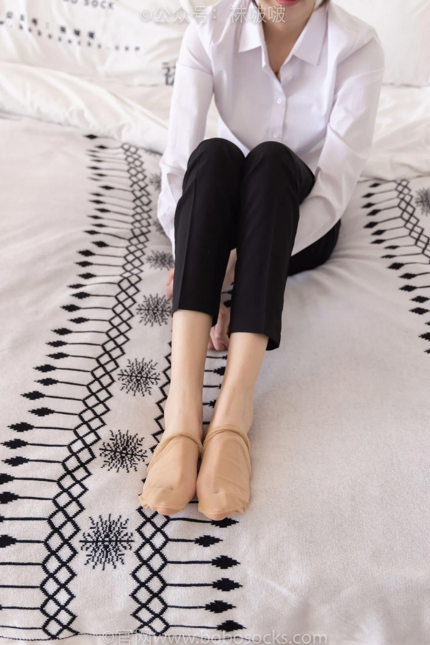 [BoBoSocks袜啵啵]NO.085 小甜豆-平底鞋、短灰丝、短肉丝 [140P]插图8